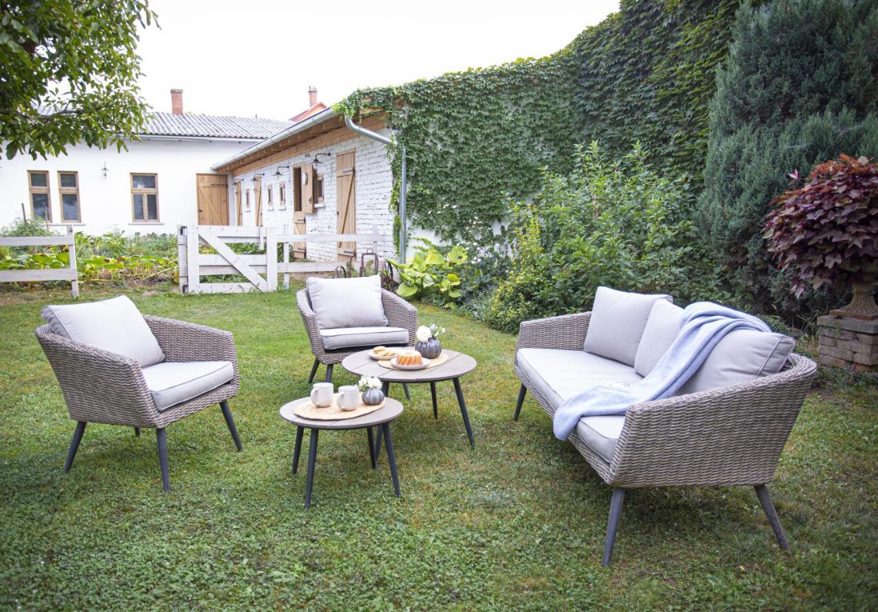 Cozy Airport Apartment Vecses Exterior photo