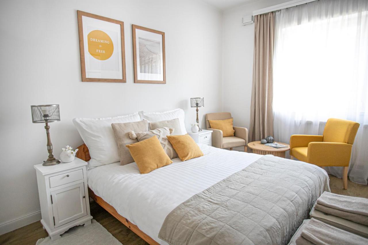 Cozy Airport Apartment Vecses Exterior photo